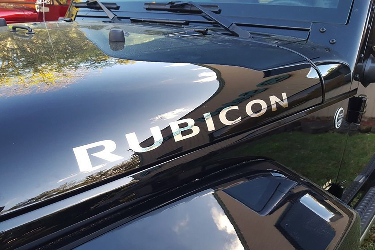 Convex Chrome lettering on vehicles